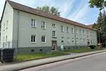 Kleine Hausgemeinschaft, viel Grün drumherum - frisch hergerichtet!