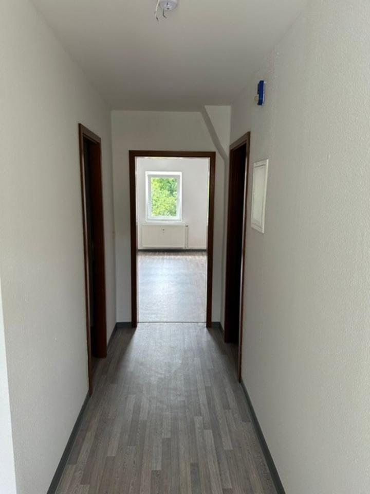 Zwei-Raum Wohnung in Forst .Renoviert in angenehmer Wohnanlage zimmer