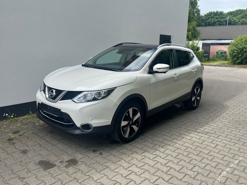Nissan Qashqai 107.000 km 12.990 € Cottbus 03042