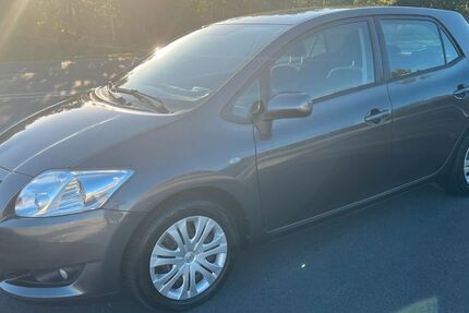 Toyota Auris 62.500 km 5.999 € Großräschen 01983