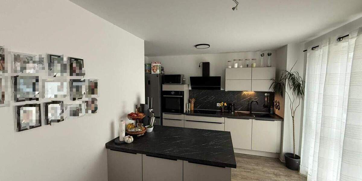 Etagenwohnung Cottbus Mitte - 3 Zimmer, 87 m&sup2;, 1.100&euro; | Angebot:24648043