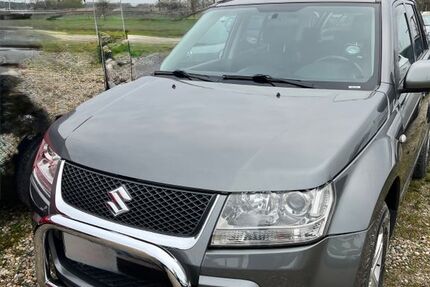 Suzuki Grand Vitara 125.000 km 8.500 &euro; Lübbenau 03222