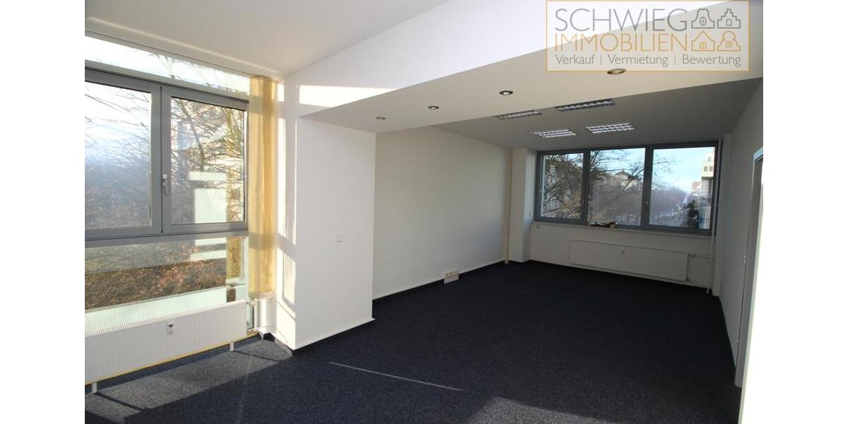 attraktive Bürofläche direkt am BahnhofBusbahnhof zimmer