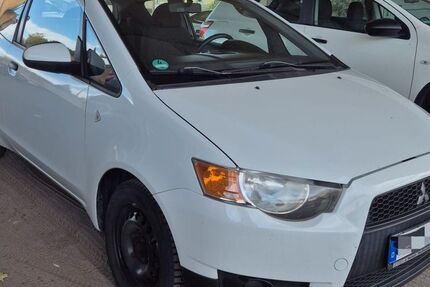Mitsubishi Colt 109.500 km 2.780 € Cottbus 03050