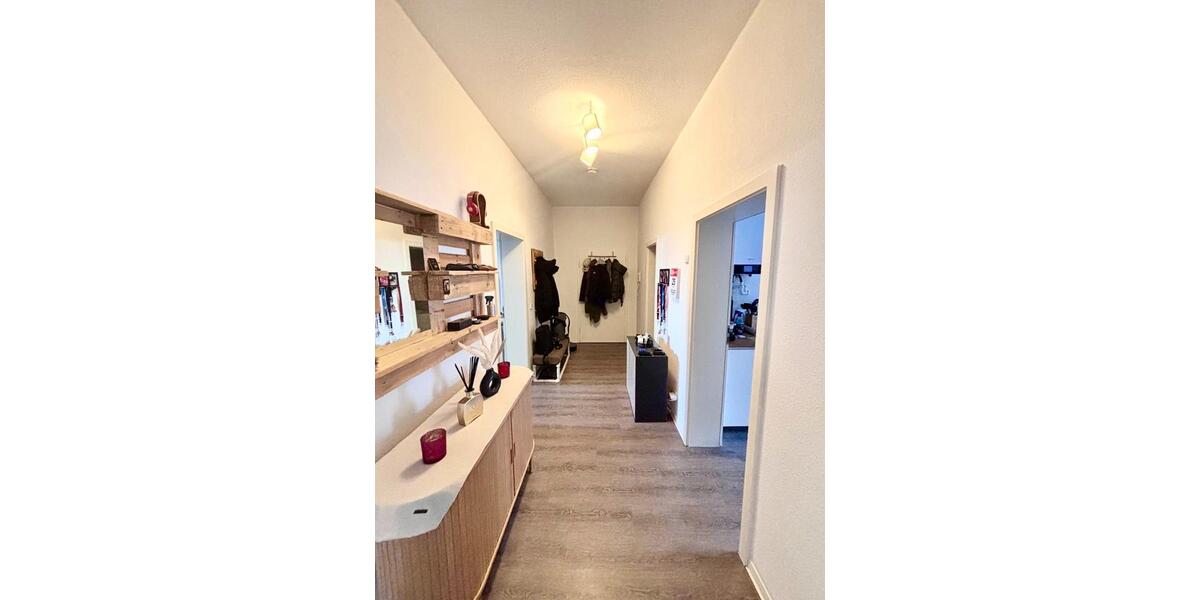 Erdgeschoßwohnung Cottbus - 3 Zimmer, 97 m&sup2;, 925&euro; | Angebot:25238781