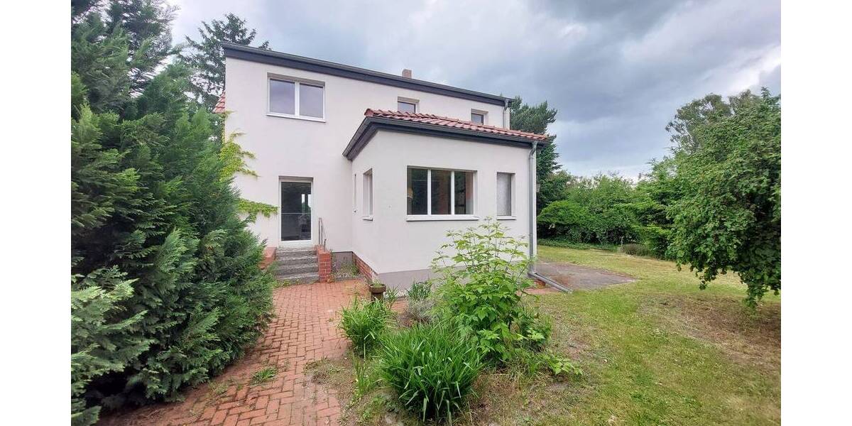 Großzügiges Einfamilienhaus mit Nebengelass im Cottbuser Süden zu verkaufen! 4 zimmer