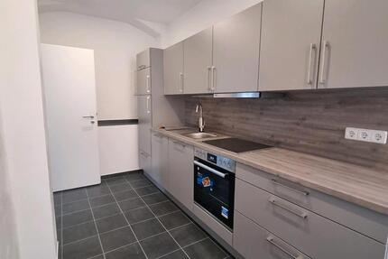 wunderschöne 2-R-Whg. incl. EBK und separatem Eingang 2 zimmer