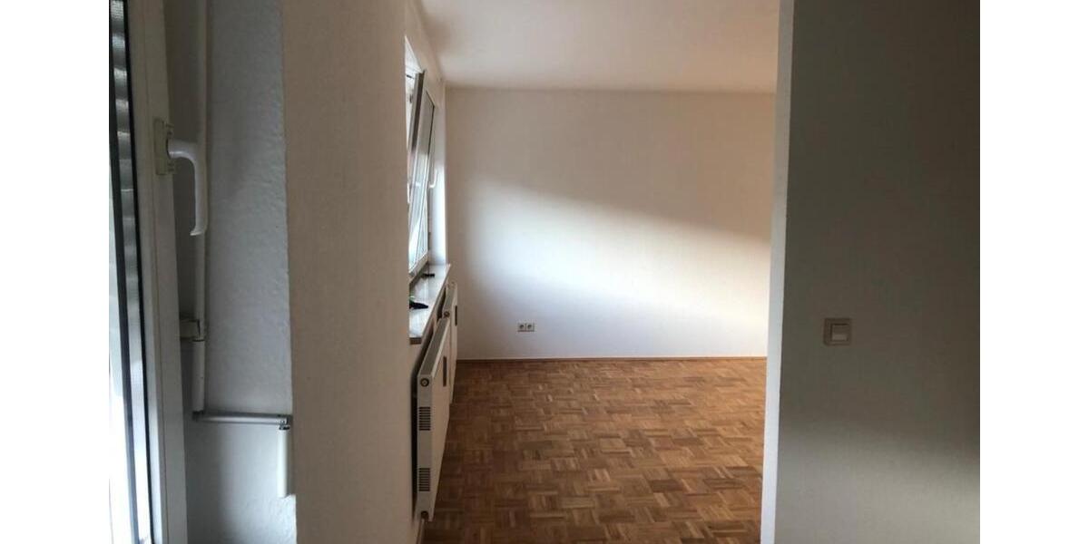 Etagenwohnung Cottbus - 1.5 Zimmer, 34 m&sup2;, 350&euro; | Angebot:24490742