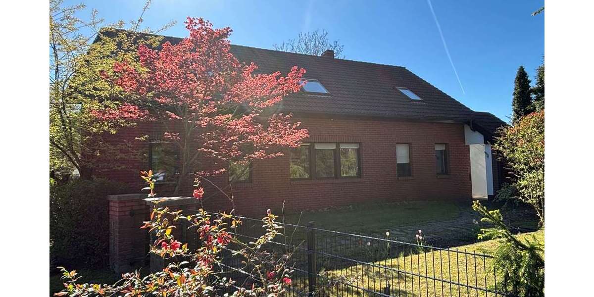 Einfamilienhaus Vetschau - 5 Zimmer, 203 m&sup2;, 1.600&euro; | Angebot:26533816