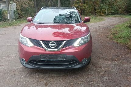 Nissan Qashqai 141.000 km 7.999 &euro; cottbus 03050