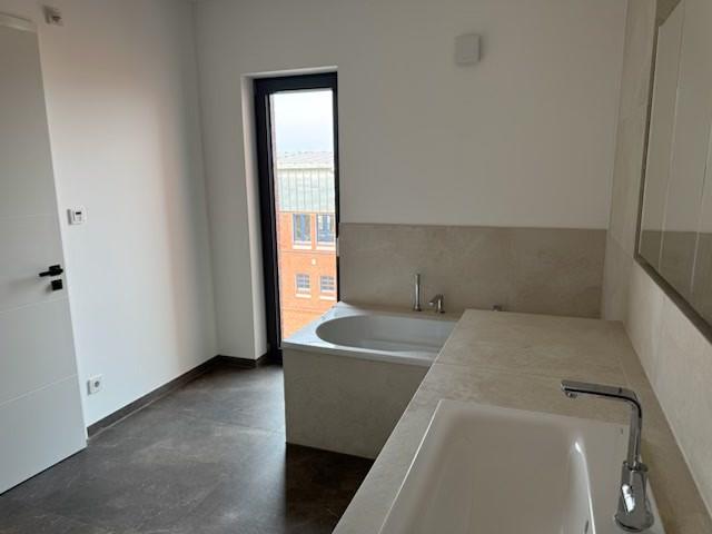 Etagenwohnung Cottbus - 3 Zimmer, 138 m&sup2;, 1.938&euro; | Angebot:26632400