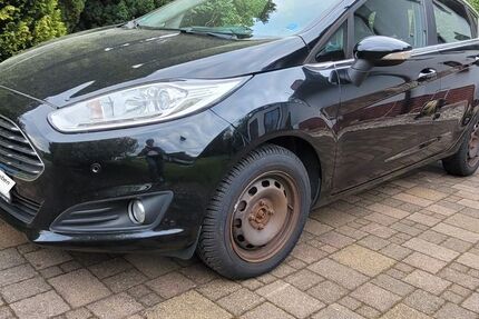 Ford Fiesta 121.131 km 3.500 &euro; Döbern 03159