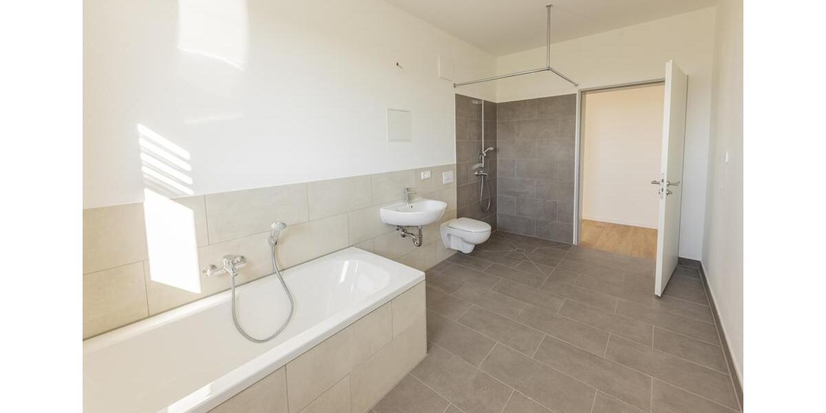 Etagenwohnung Cottbus Sachsendorf - 3 Zimmer, 152 m&sup2;, 1.987&euro; | Angebot:25962650