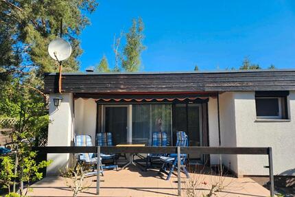 kleiner Ferien Bungalow zum Urlaub machen