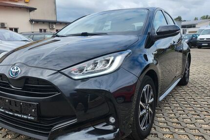 Toyota Yaris 74.500 km 16.250 € Cottbus 03042
