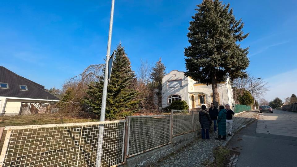 Villa Döbern - 10 Zimmer, 300 m&sup2;, 99.000&euro; | Angebot:27253473
