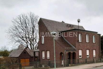 Haus Großräschen - 7 Zimmer, 222 m&sup2;, 174.900&euro; | Angebot:25628264