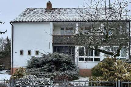 Haus Altdöbern - 10 Zimmer, 200 m&sup2;, 230.000&euro; | Angebot:25196852