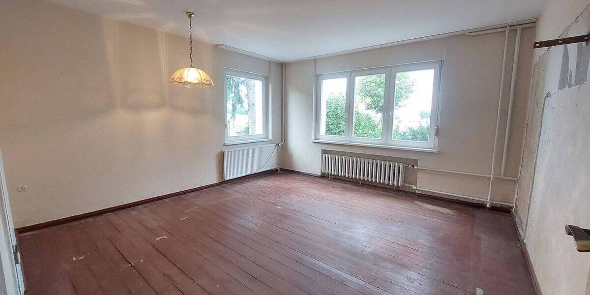 Großzügiges Einfamilienhaus mit Nebengelass im Cottbuser Süden zu verkaufen! 4 zimmer
