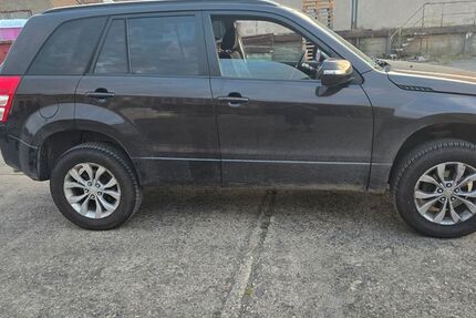 Suzuki Grand Vitara 204.834 km 6.000 &euro; Cottbus 03044