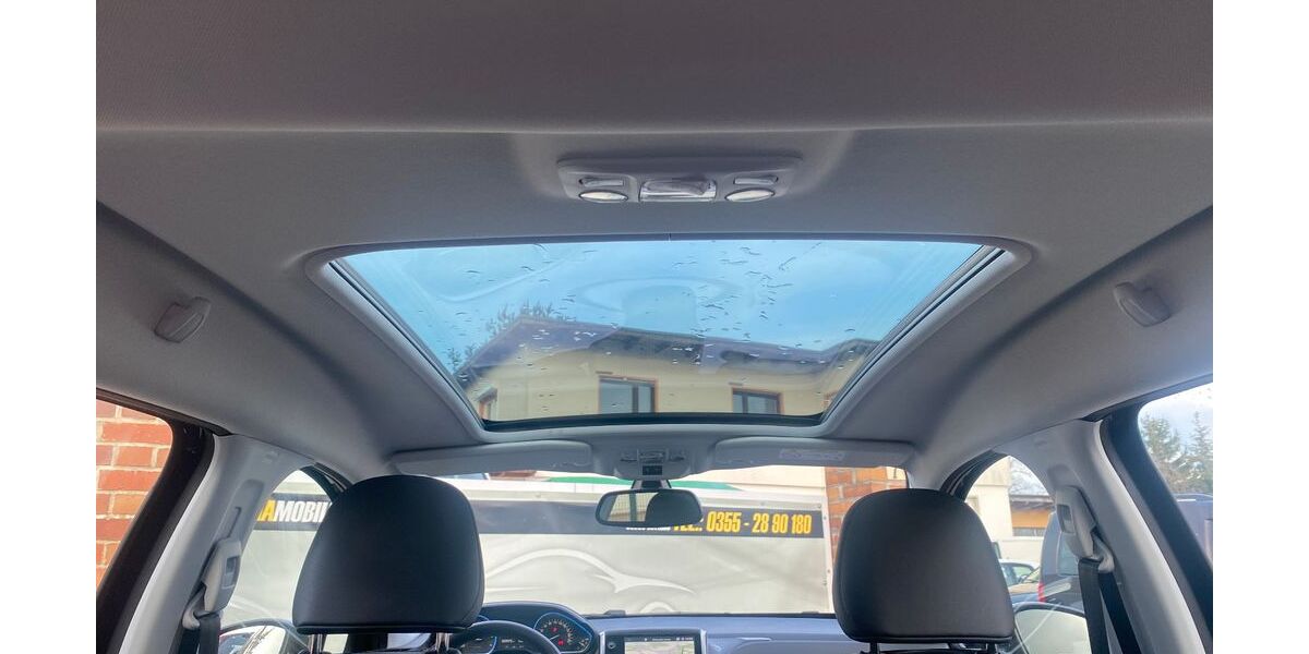 Peugeot 2008 29.800 km 12.999 &euro; Cottbus 03050