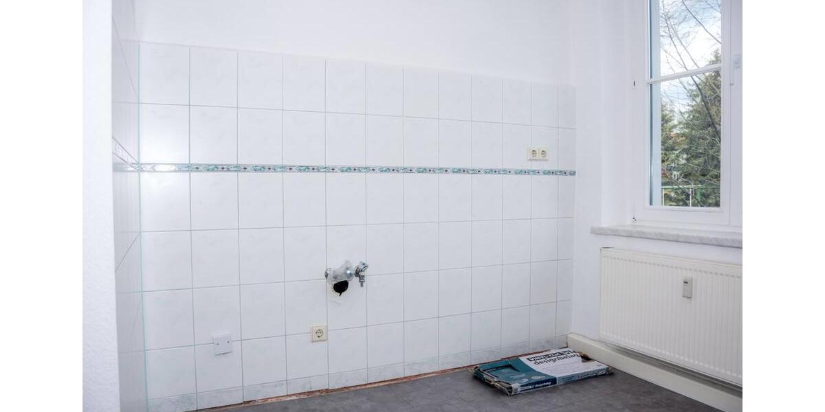 Helle 3 ZKB im EG mit Südwest-Balkon in 4-Familienhaus 3 zimmer