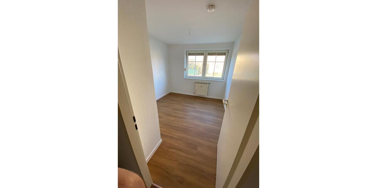 Erdgeschoßwohnung Forst (Lausitz) - 2 Zimmer, 48 m&sup2;, 295&euro; | Angebot:25305007