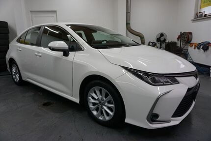 Toyota Corolla 70.045 km 16.990 &euro; Cottbus 03042