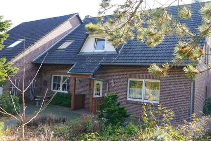 Haus Kolkwitz - 12 Zimmer, 200 m&sup2;, 440.000&euro; | Angebot:25547600