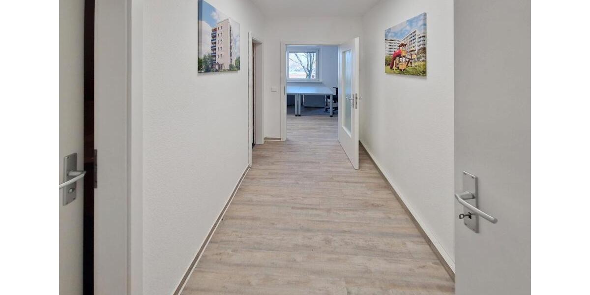 **TEILMÖBILIERTE BÜRO ODER PRAXISFLÄCHE ZU VERMIETEN** Am Forum Sachsendorf zimmer