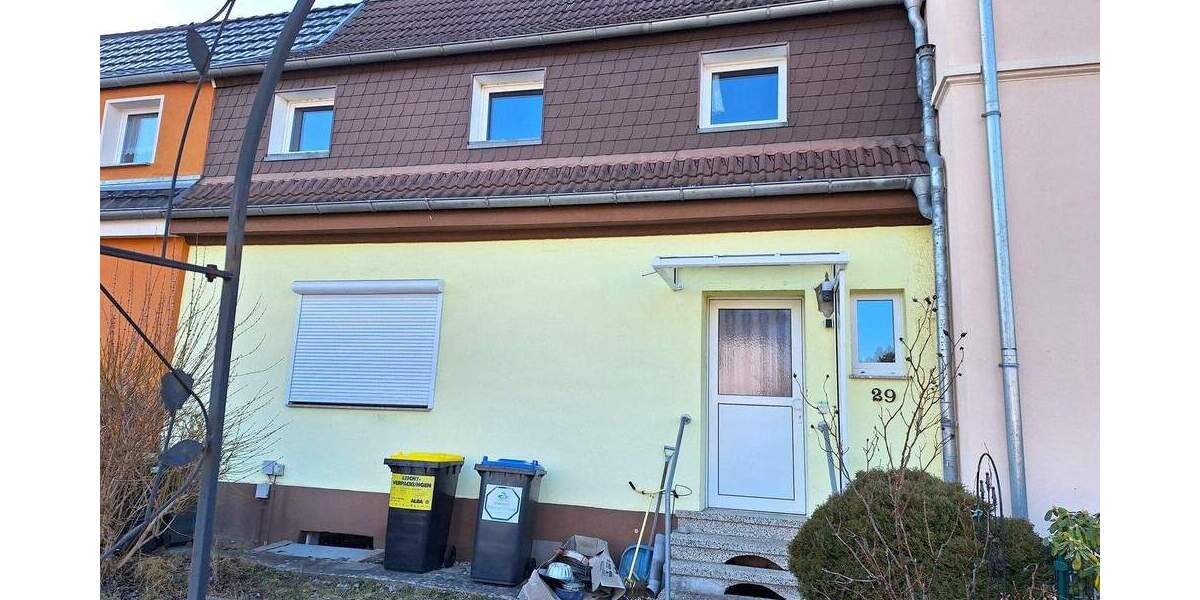 Reihenmittelhaus Forst (Lausitz) Forst-Stadt - 4 Zimmer, 110 m&sup2;, 125.000&euro; | Angebot:25986326