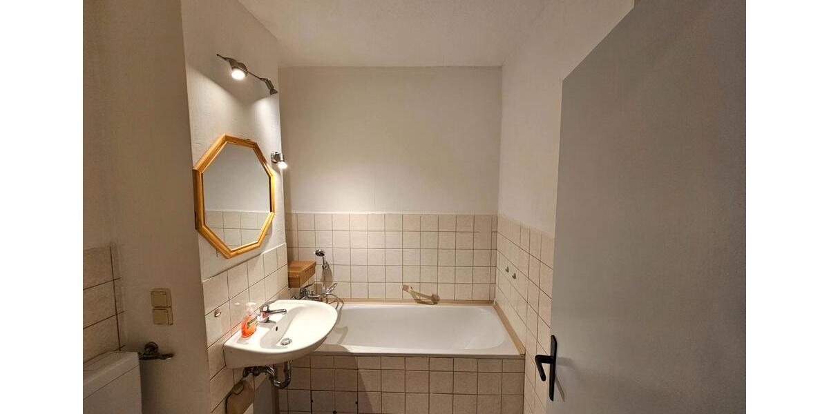 Etagenwohnung Cottbus - 4 Zimmer, 68 m&sup2;, 130.000&euro; | Angebot:27008606