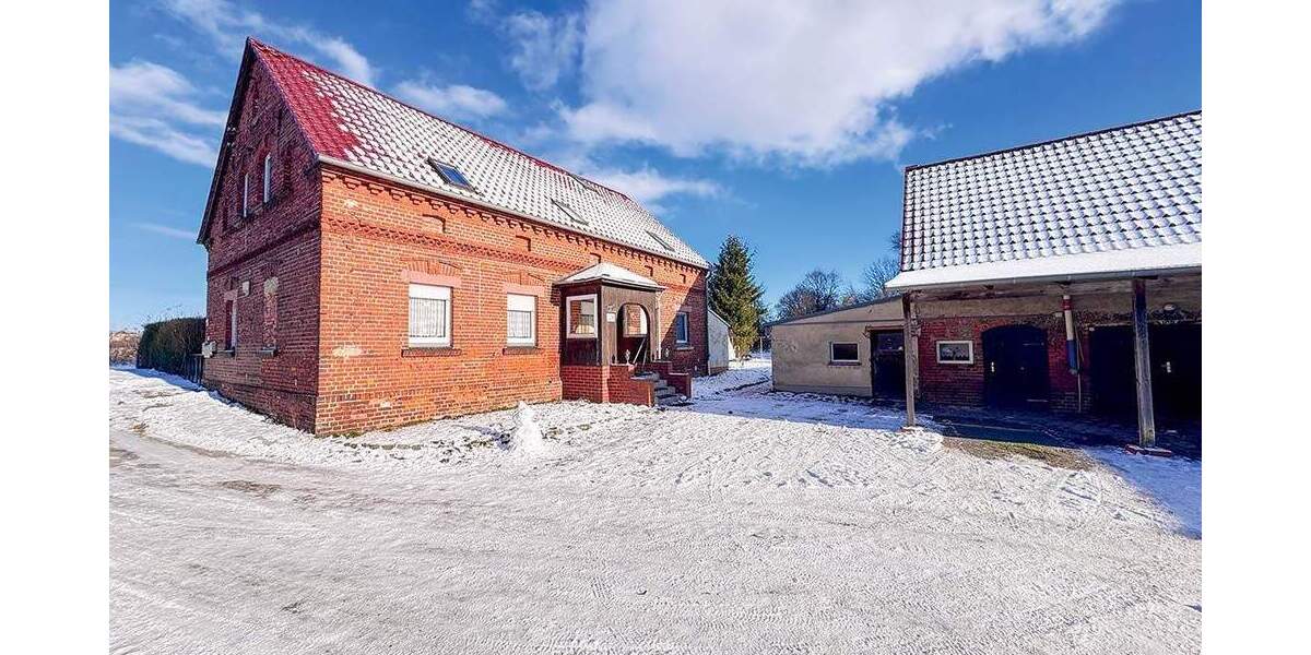 AUKTION: Gebäudekomplex mit 5 Wohneinheiten in schöner Lage zimmer