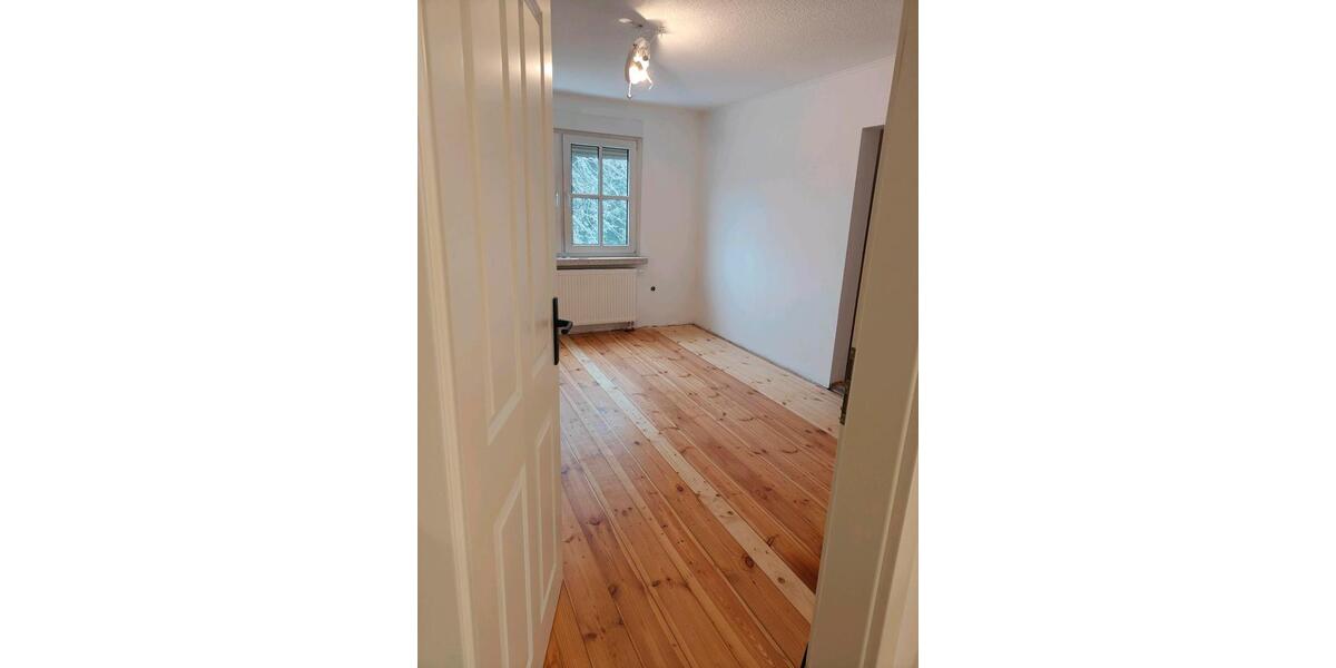 Einfamilienhaus Großräschen - 6.5 Zimmer, 135 m&sup2;, 1.373&euro; | Angebot:25048153