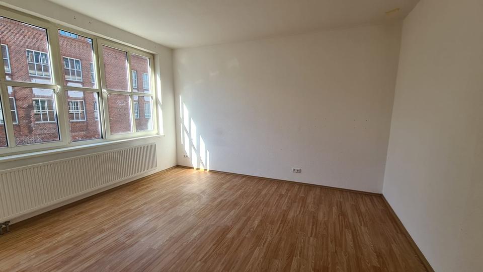 Helle 2-Zimmer-Wohnung in ehemaliger Bürstenfabrik 2 zimmer