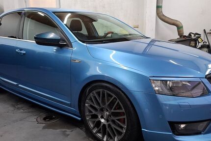 Skoda Octavia 107.613 km 11.990 € Cottbus 03042