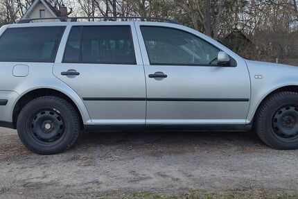 VW Golf 192.300 km 1.990 &euro; Drebkau 03116