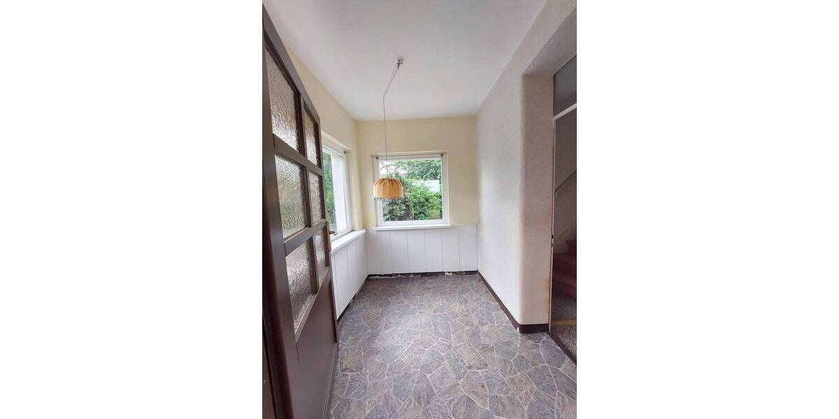 Großzügiges Einfamilienhaus mit Nebengelass im Cottbuser Süden zu verkaufen! 4 zimmer