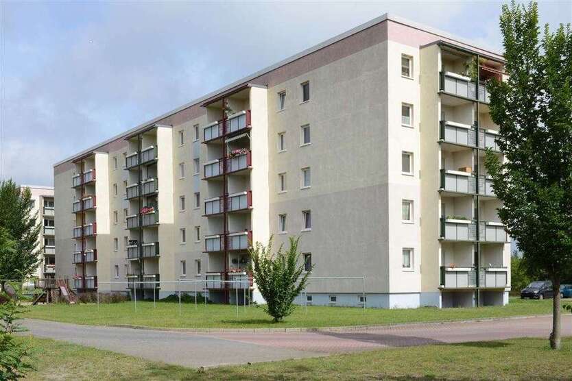 Wohnung zum Mieten in Welzow 275 € 62.21 m²