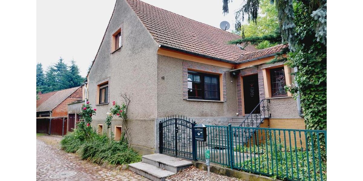 Einfamilienhaus Lieberose - 9 Zimmer, 300 m&sup2;, 194.800&euro; | Angebot:24838726