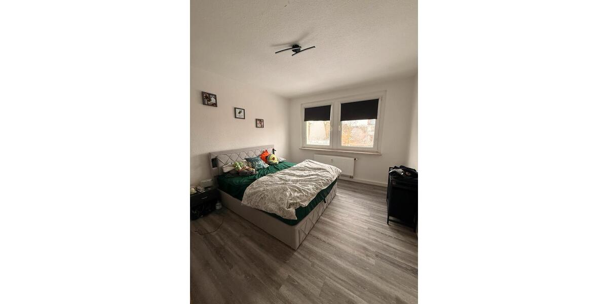 4-Raum-Wohnung mit Balkon – abzugeben 4 zimmer