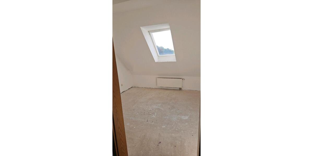 Dachgeschoßwohnung Spremberg - 2 Zimmer, 38 m&sup2;, 485&euro; | Angebot:24563333