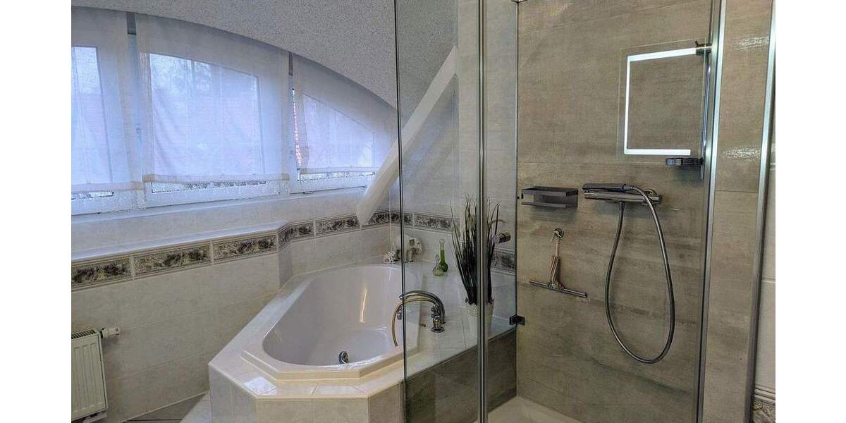 Einfamilienhaus Cottbus Branitz - 5 Zimmer, 140 m&sup2;, 525.000&euro; | Angebot:25823342