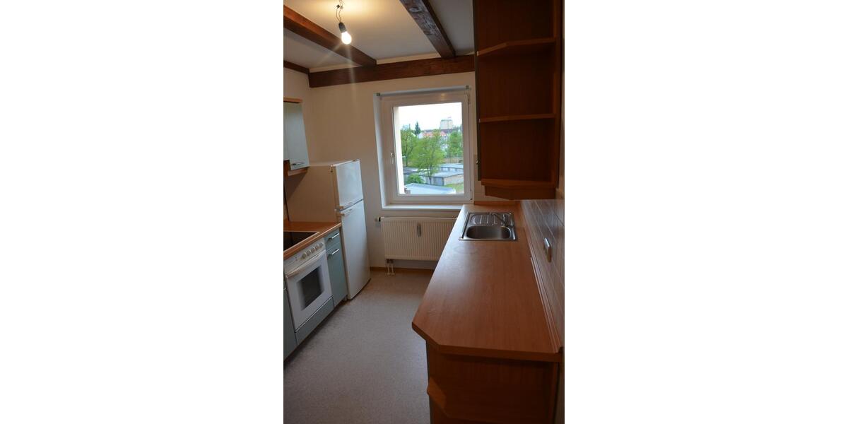 Dachgeschoßwohnung Cottbus - 4 Zimmer, 83 m&sup2;, 664&euro; | Angebot:24383590