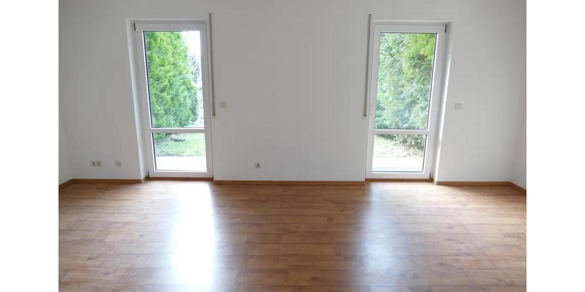 Terrassenwohnung Cottbus Döbbrick - 1 Zimmer, 35 m&sup2;, 345&euro; | Angebot:26031338