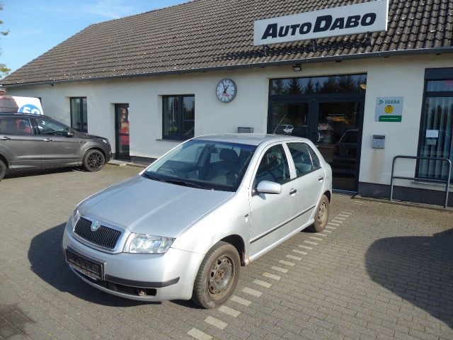 Skoda Fabia 95.077 km 990 &euro; Jaenschwalde 03197