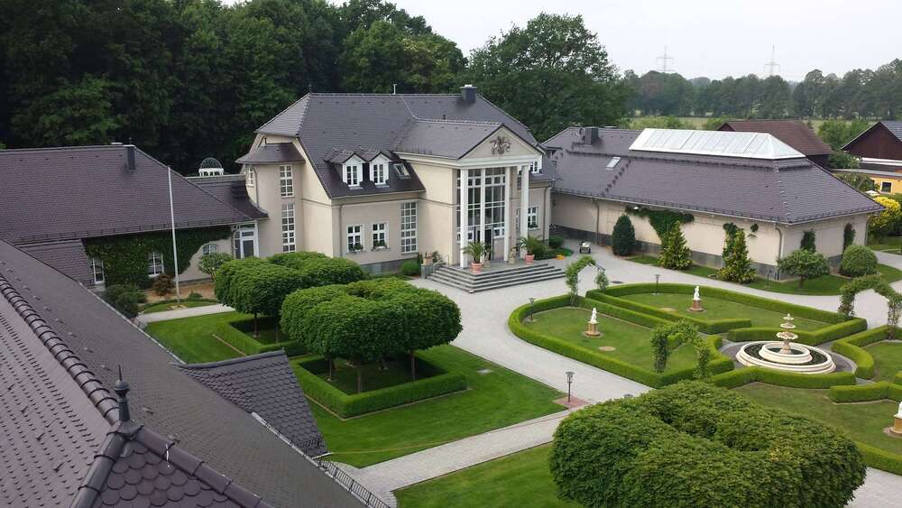 Einfamilienhaus Kolkwitz - 12 Zimmer, 1.082 m&sup2;, 1.350.000&euro; | Angebot:27116232