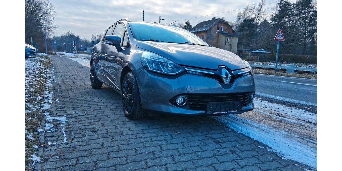 Renault Clio 136.022 km 5.000 &euro; Lübbenau OT Bischdorf 03222