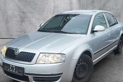 Skoda Superb 169.000 km 4.950 &euro; Lübbenau 03222