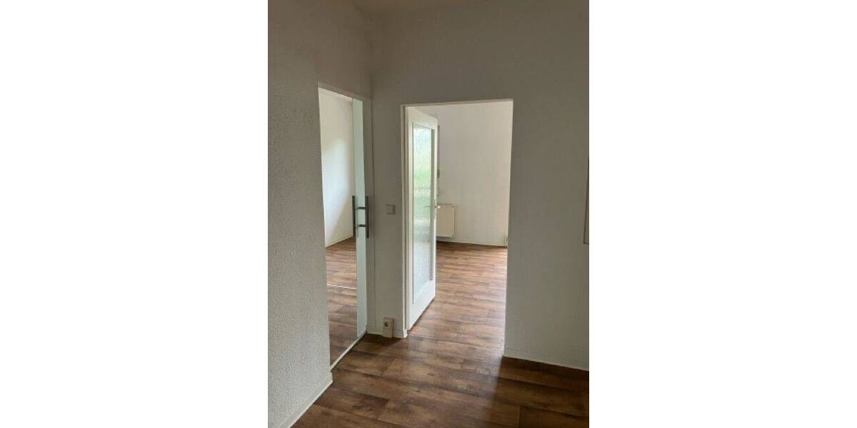 Etagenwohnung Cottbus Sandow - 2 Zimmer, 49 m&sup2;, 383&euro; | Angebot:26862750